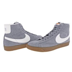 Nike Women’s Blazer Mid Suede Vintage Sneakers